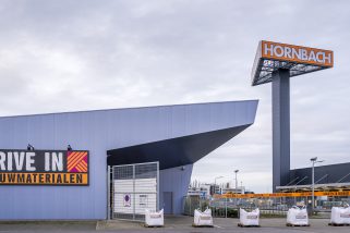 DEN HAAG - De nieuwe Drive-In van Hornbach Den Haag.