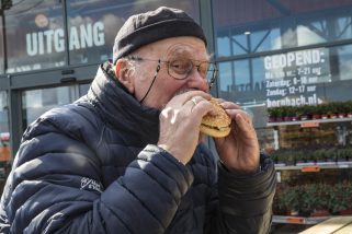 dhr Timmermans Hamburger HORNBACH Zaandam 25 jaar