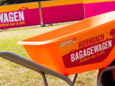 HORNBACH Bagagewagen maakt comeback op Lowlands 2025