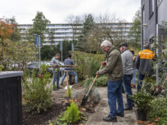 HORNBACHhelpt verfraait ingang Hospice IJsselPolder