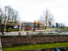 HORNBACHhelpt bouwt grote overkapping voor Stadsakkers